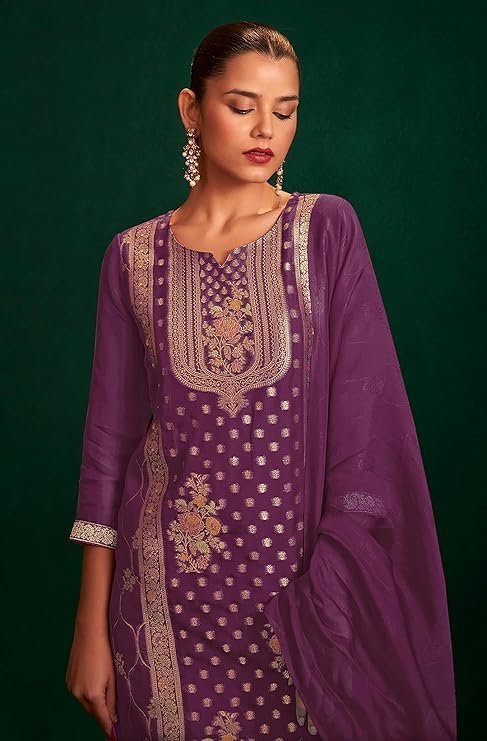 Janasya Women’s Organza Jacquard Straight Kurta Set